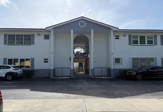 CLEAN, WELL MAINTAINED 1 BEDROOM/1 BATH UNIT ON SECOND FLOOR IN QUIET BUILDING. CONVENIENT EAST SIDE LOCATION CLOSE TO BEACH, SHOPPING, RESTAURANTS, AND MAJOR ROADS. QUICK 1-2 WEEK APPROVAL. FRESHENED UP AND READY FOR MOVE-IN! EASY TO SHOW.