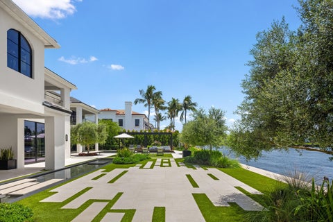 Tiny photo for 2401 Spanish River Road, Boca Raton, FL 33432 (MLS # B26070758)