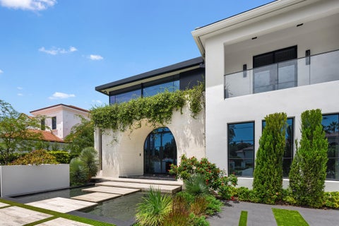 Tiny photo for 2401 Spanish River Road, Boca Raton, FL 33432 (MLS # B26070758)