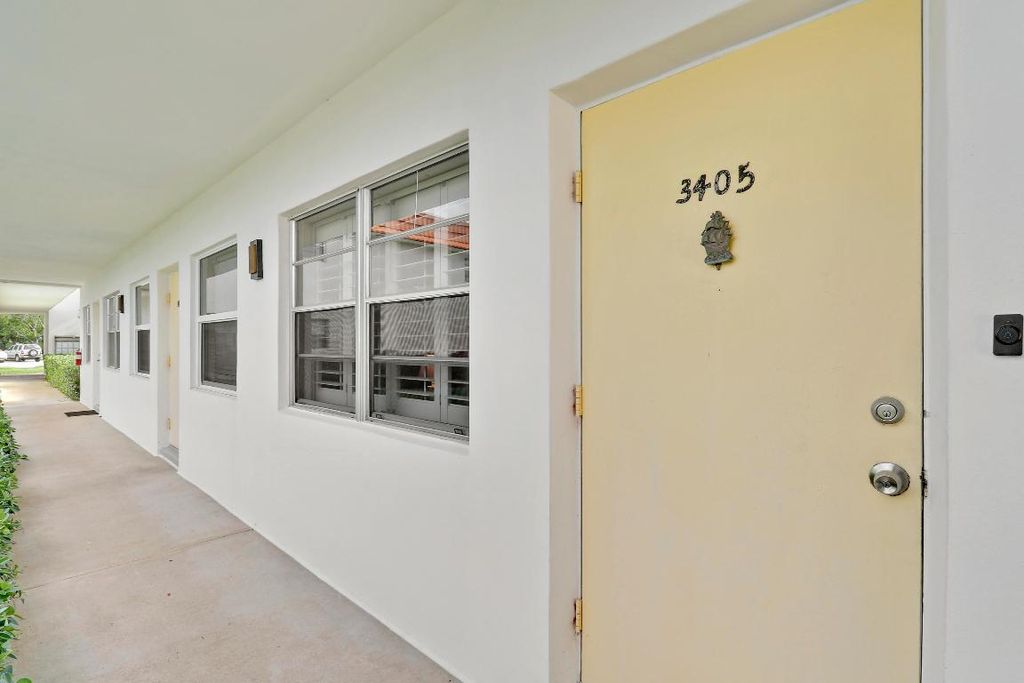 Photo of 1225 NW 21st Street #3405, Stuart, FL 34994 (MLS # R11078845)