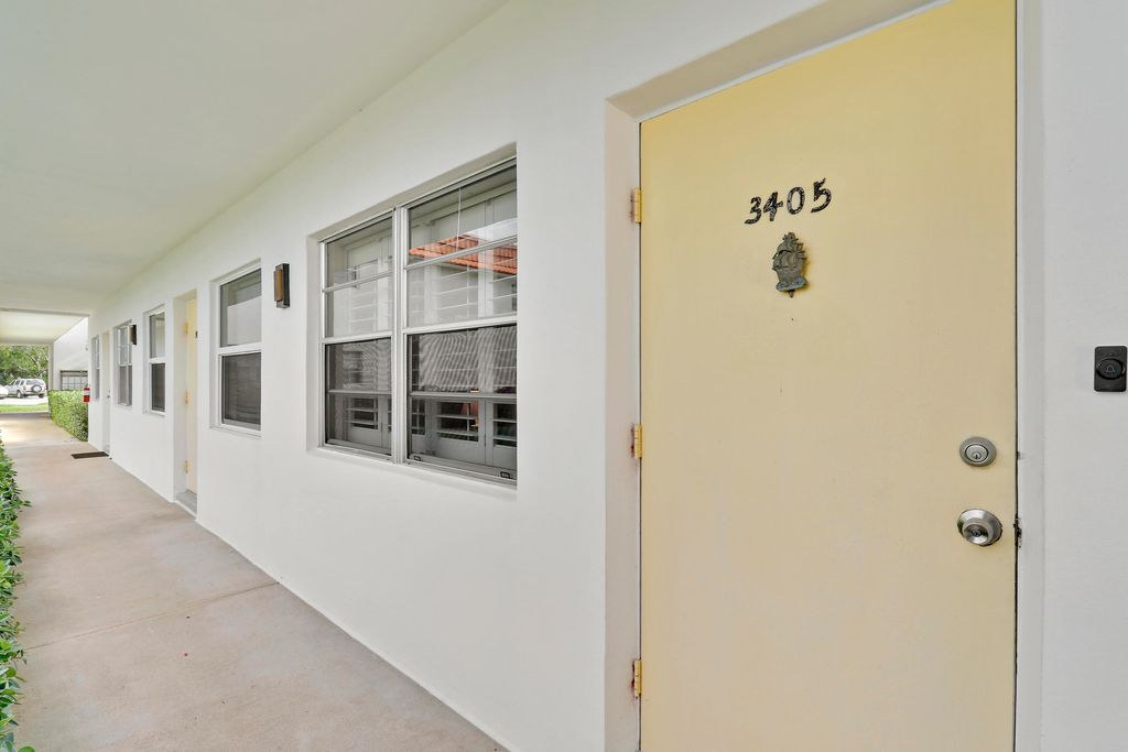 Photo of 1225 NW 21st Street #3405, Stuart, FL 34994 (MLS # R11078845)