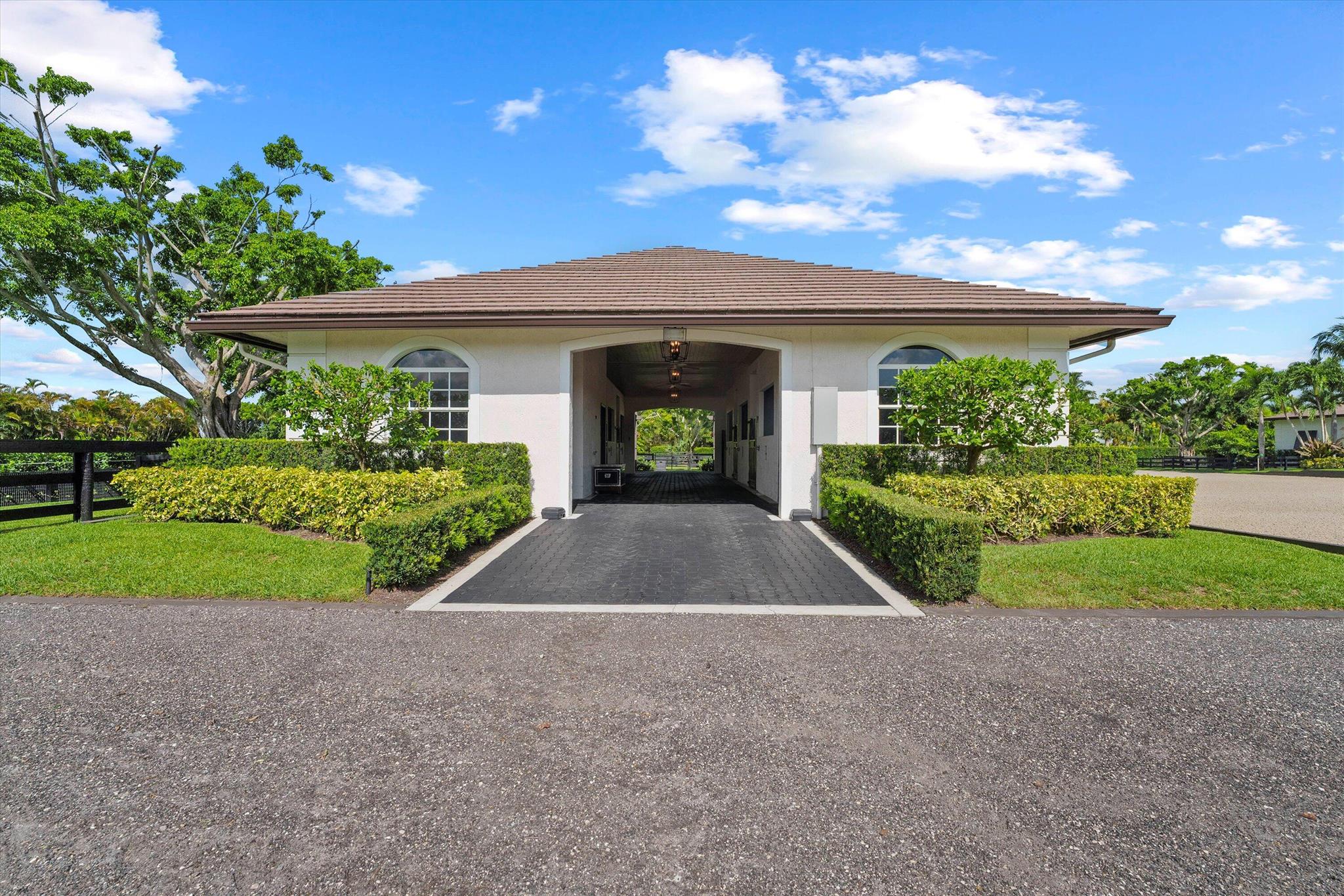 PADDOCK PARK 2 OF WELLING - Residential