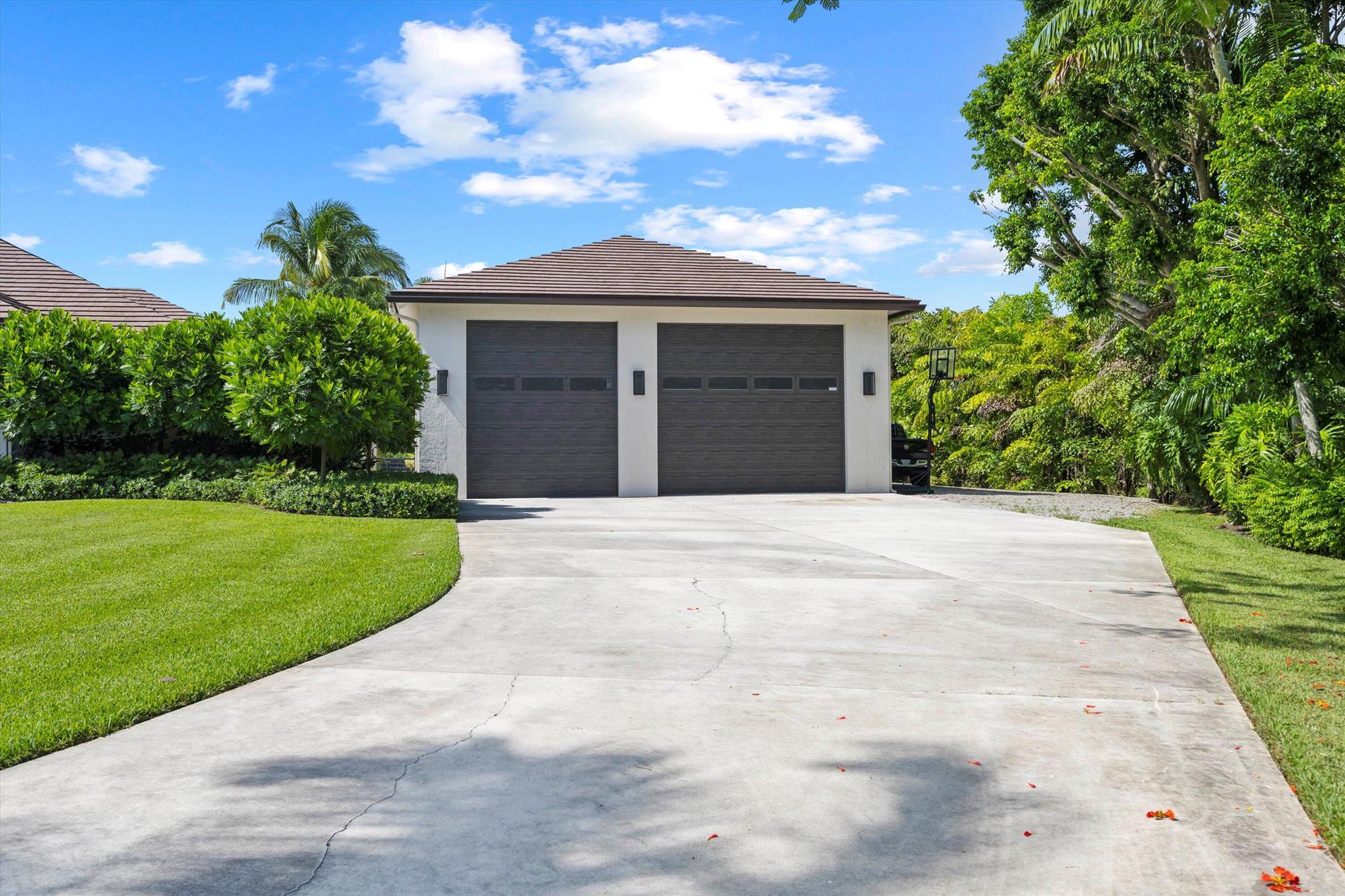 PADDOCK PARK 2 OF WELLING - Residential