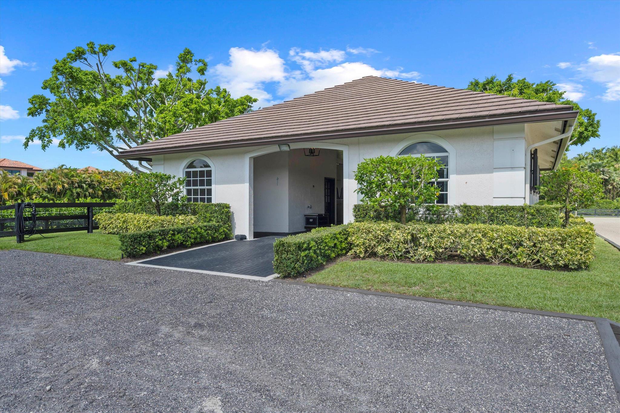 PADDOCK PARK 2 OF WELLING - Residential