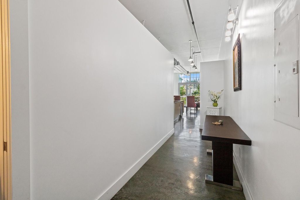 Photo of 180 NE 4th Avenue #308, Delray Beach, FL 33483 (MLS # R11017122)