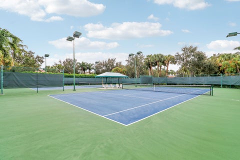 Tiny photo for 925 Magdalena Road, Palm Beach Gardens, FL 33410 (MLS # B26090242)