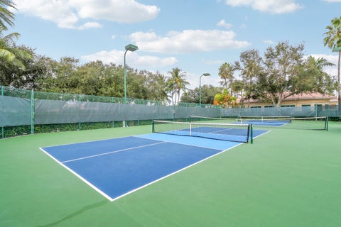 Tiny photo for 925 Magdalena Road, Palm Beach Gardens, FL 33410 (MLS # B26090242)