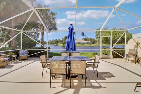 Tiny photo for 925 Magdalena Road, Palm Beach Gardens, FL 33410 (MLS # B26090242)