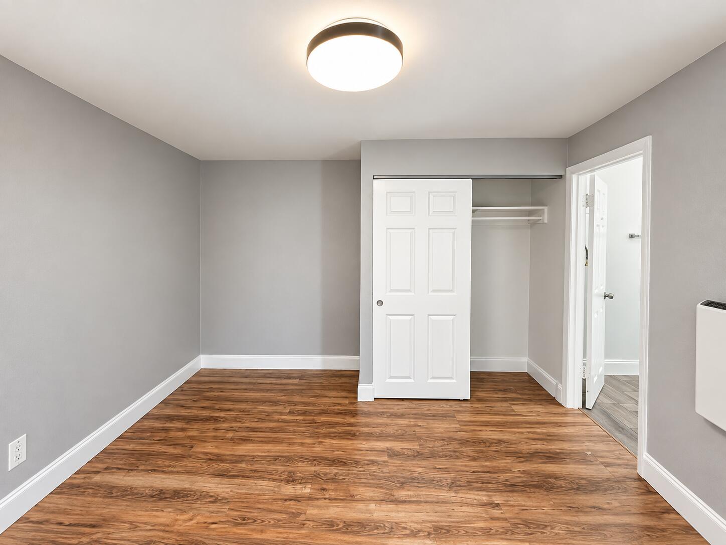 32 Lake Osborne Drive #9