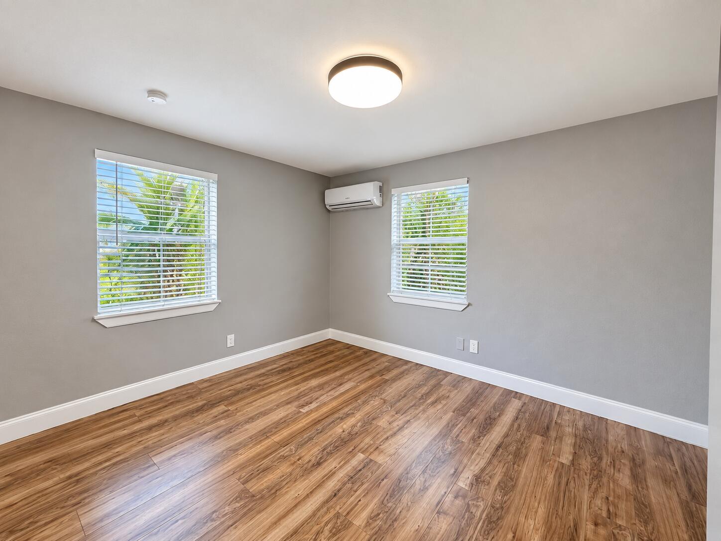 32 Lake Osborne Drive #9