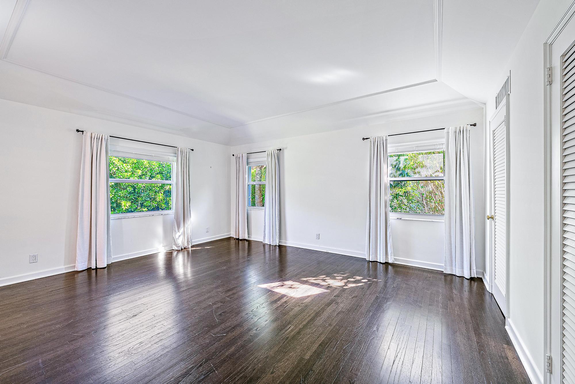 NORTH SHORE - Residential