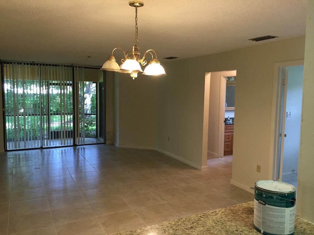 CHATHAM TOWNE AT JACARANDA CONDO - Residential Lease
