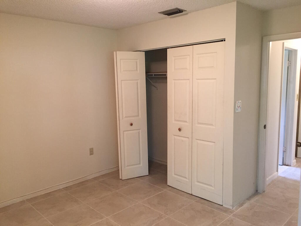 CHATHAM TOWNE AT JACARANDA CONDO - Residential Lease