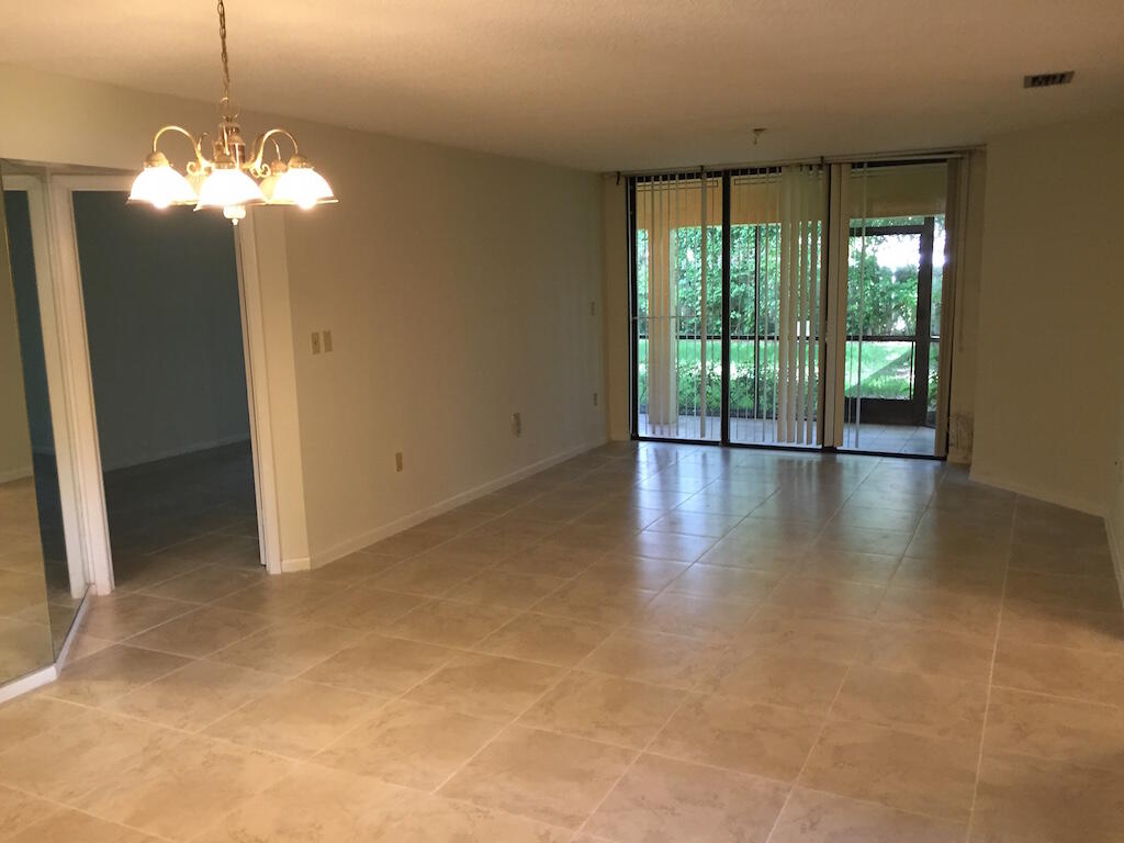 CHATHAM TOWNE AT JACARANDA CONDO - Residential Lease