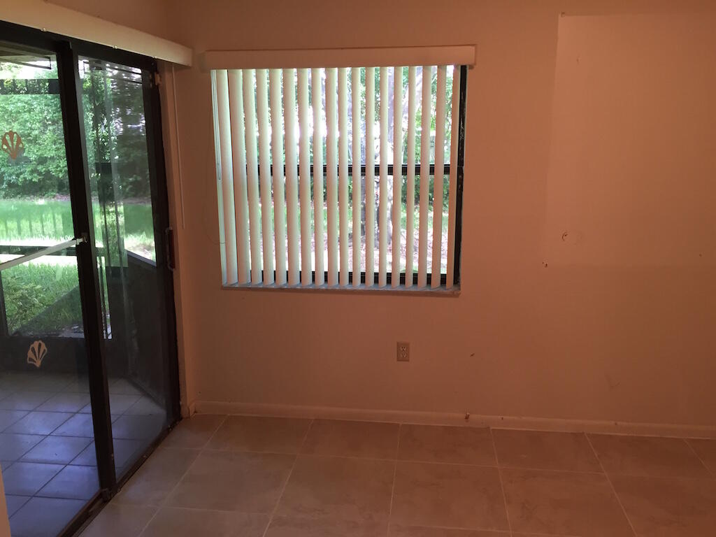 CHATHAM TOWNE AT JACARANDA CONDO - Residential Lease