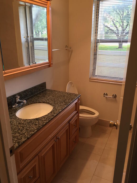 CHATHAM TOWNE AT JACARANDA CONDO - Residential Lease