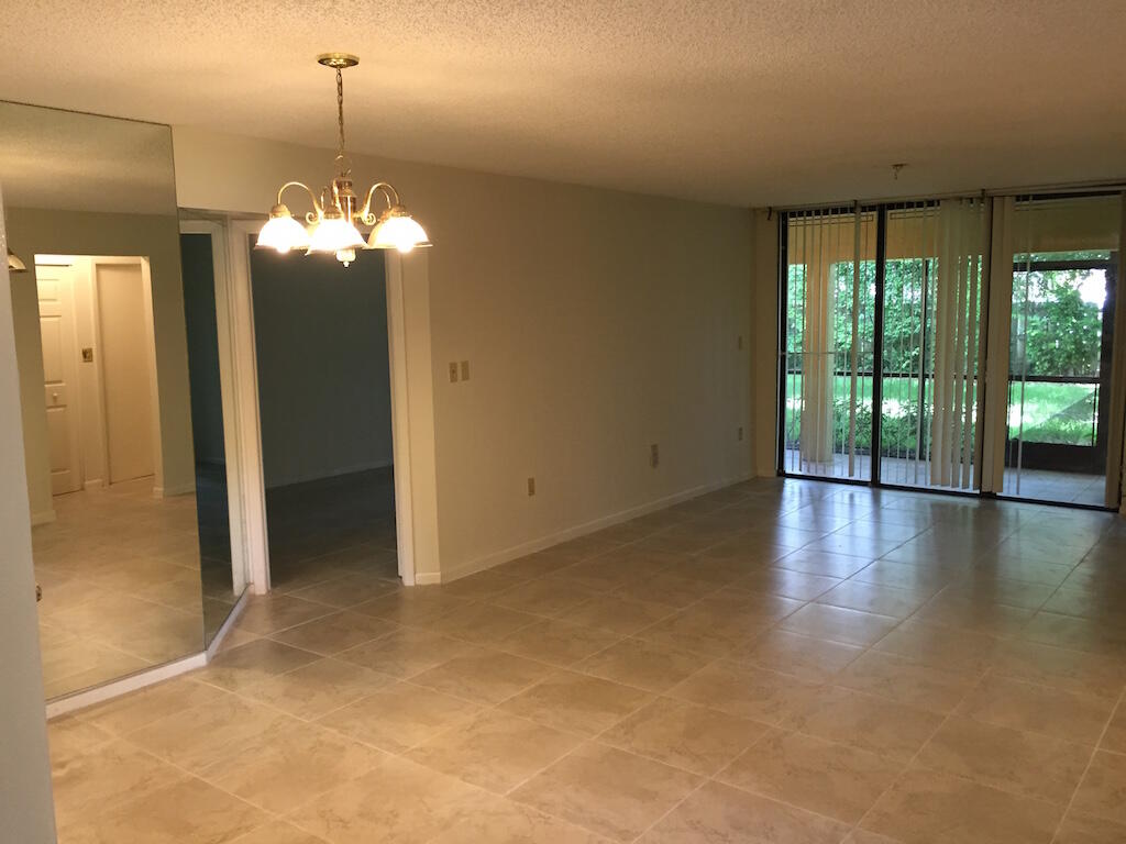 CHATHAM TOWNE AT JACARANDA CONDO - Residential Lease