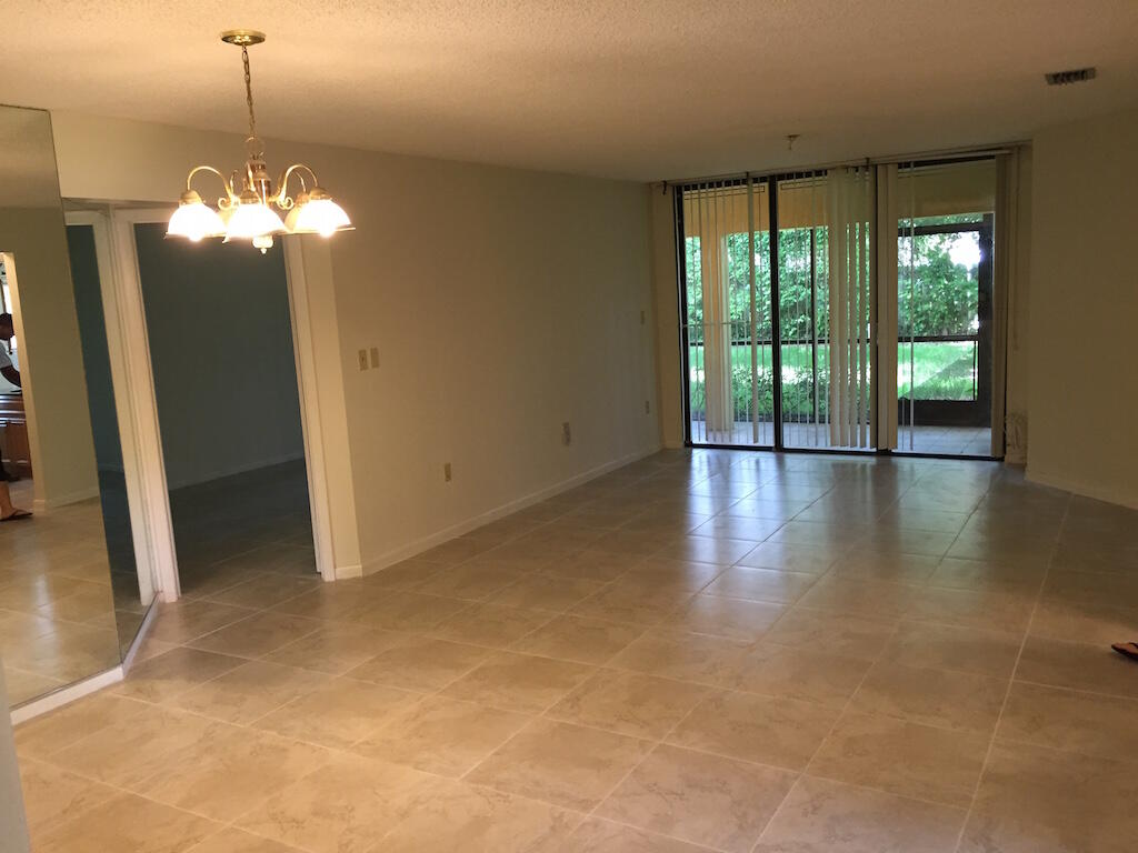 CHATHAM TOWNE AT JACARANDA CONDO - Residential Lease