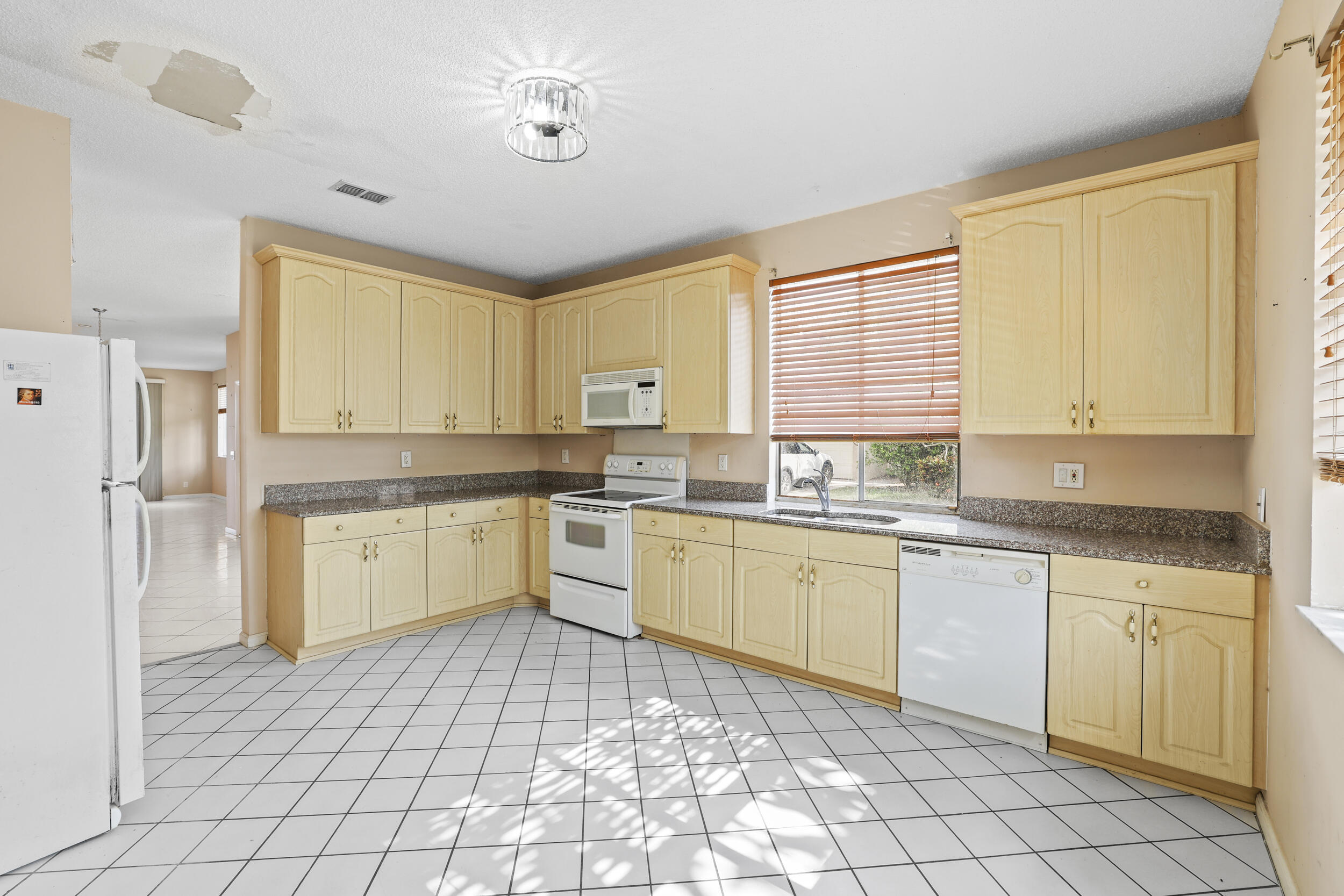 PLUM AT BOCA POINTE CONDOS ONE THRU 15 FILED IN OR - Residential
