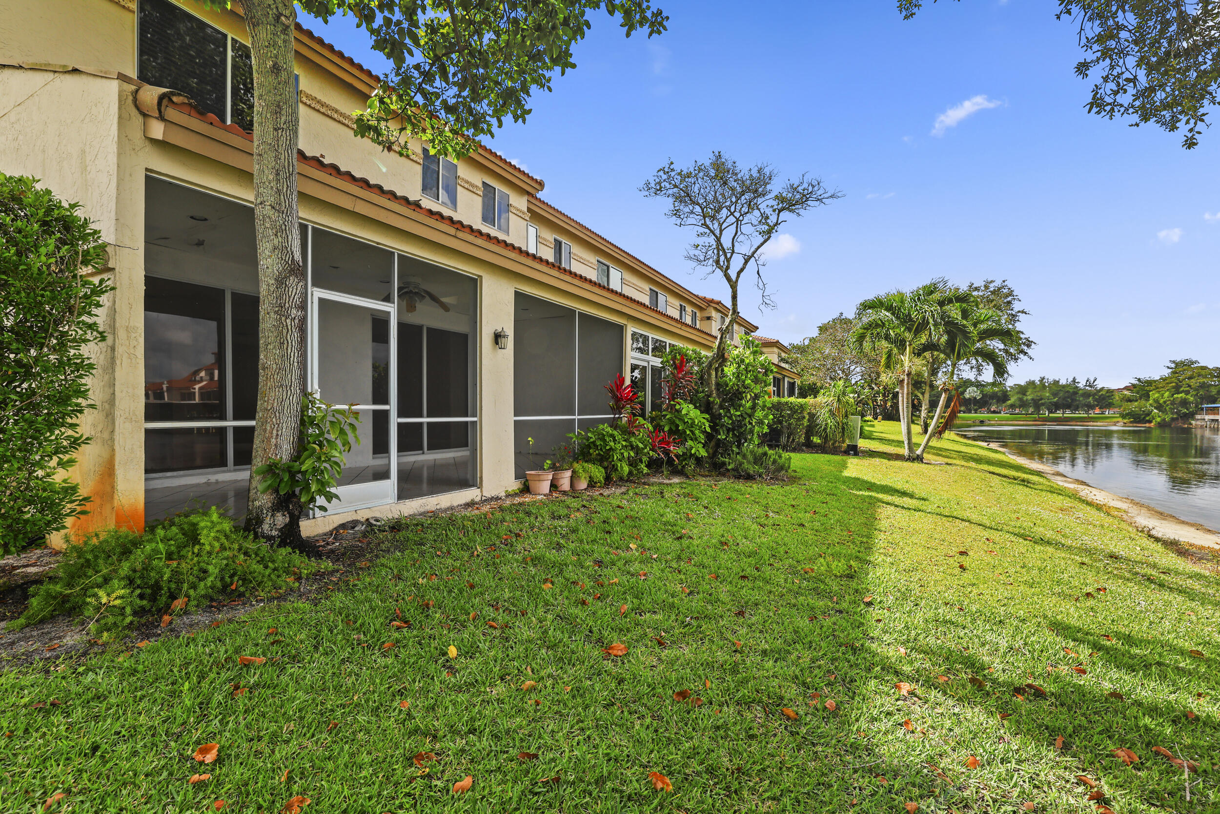PLUM AT BOCA POINTE CONDOS ONE THRU 15 FILED IN OR - Residential