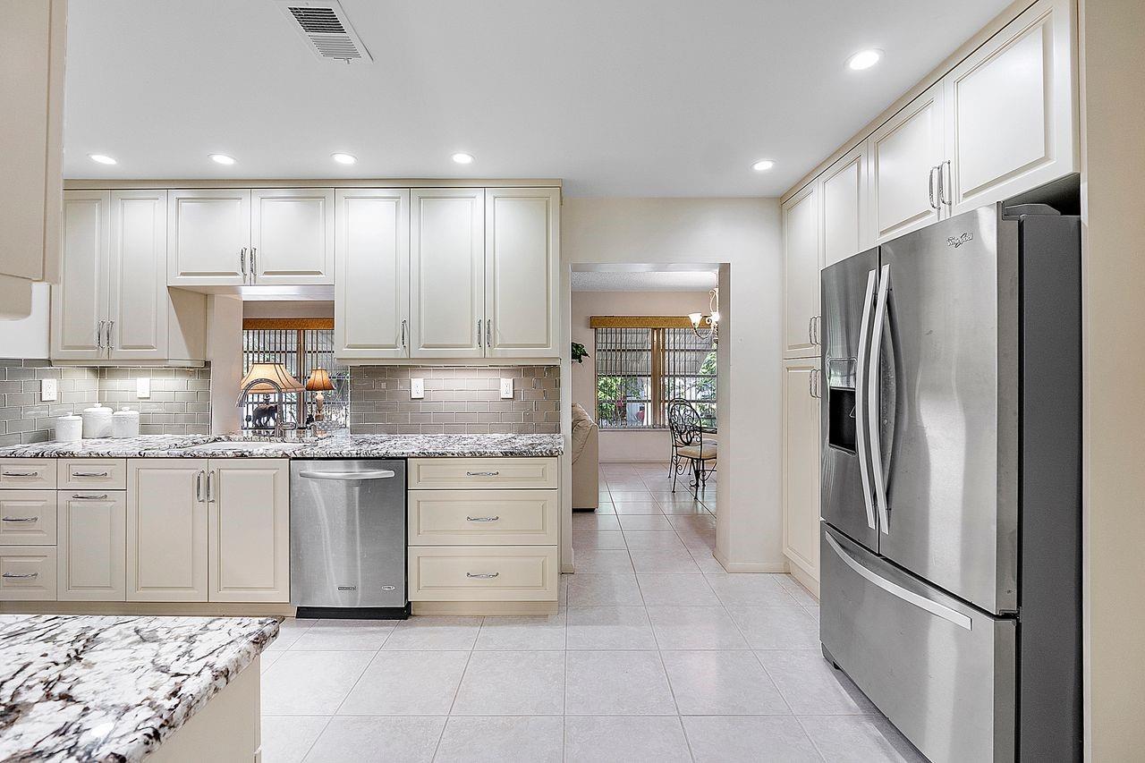 MAINLANDS 10 OF TAMARAC LAKE - Residential