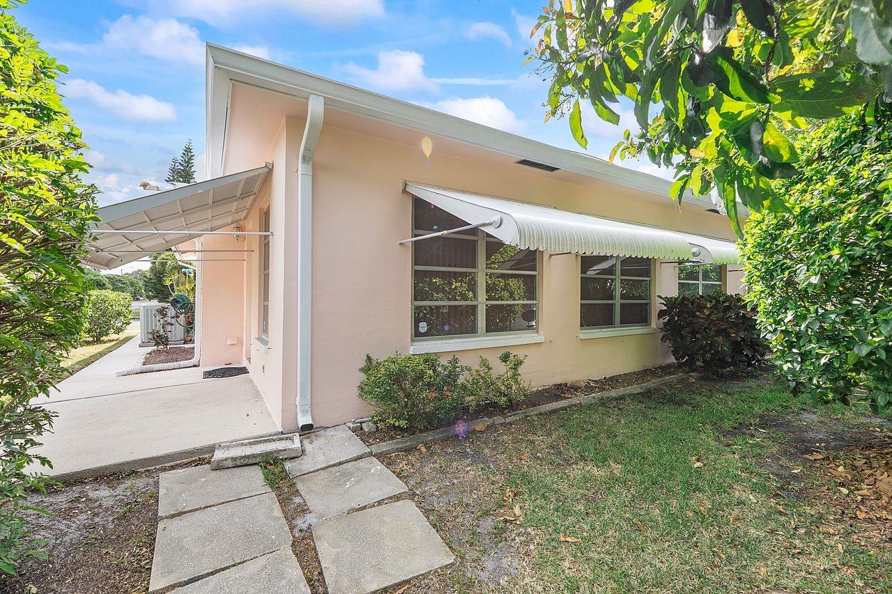 MAINLANDS 10 OF TAMARAC LAKE - Residential