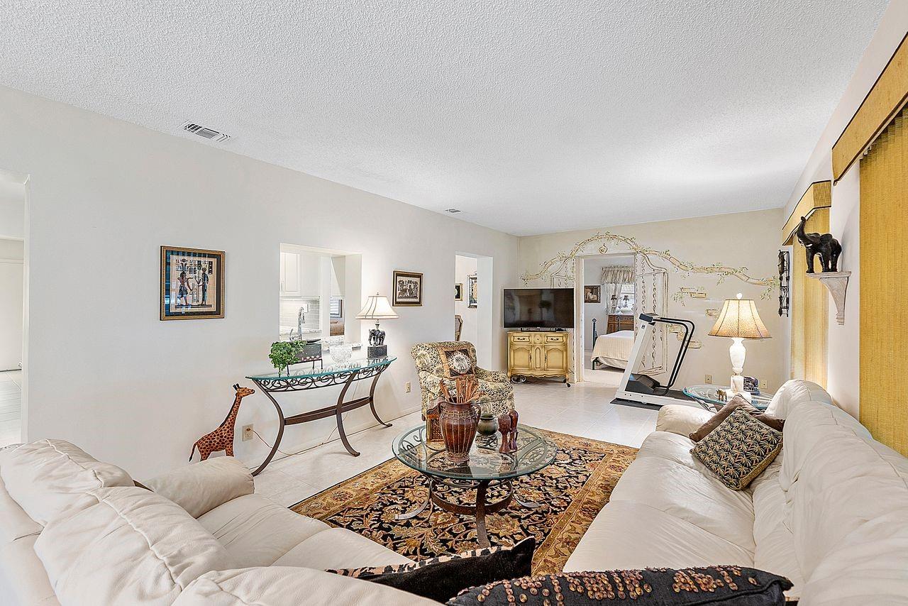 MAINLANDS 10 OF TAMARAC LAKE - Residential