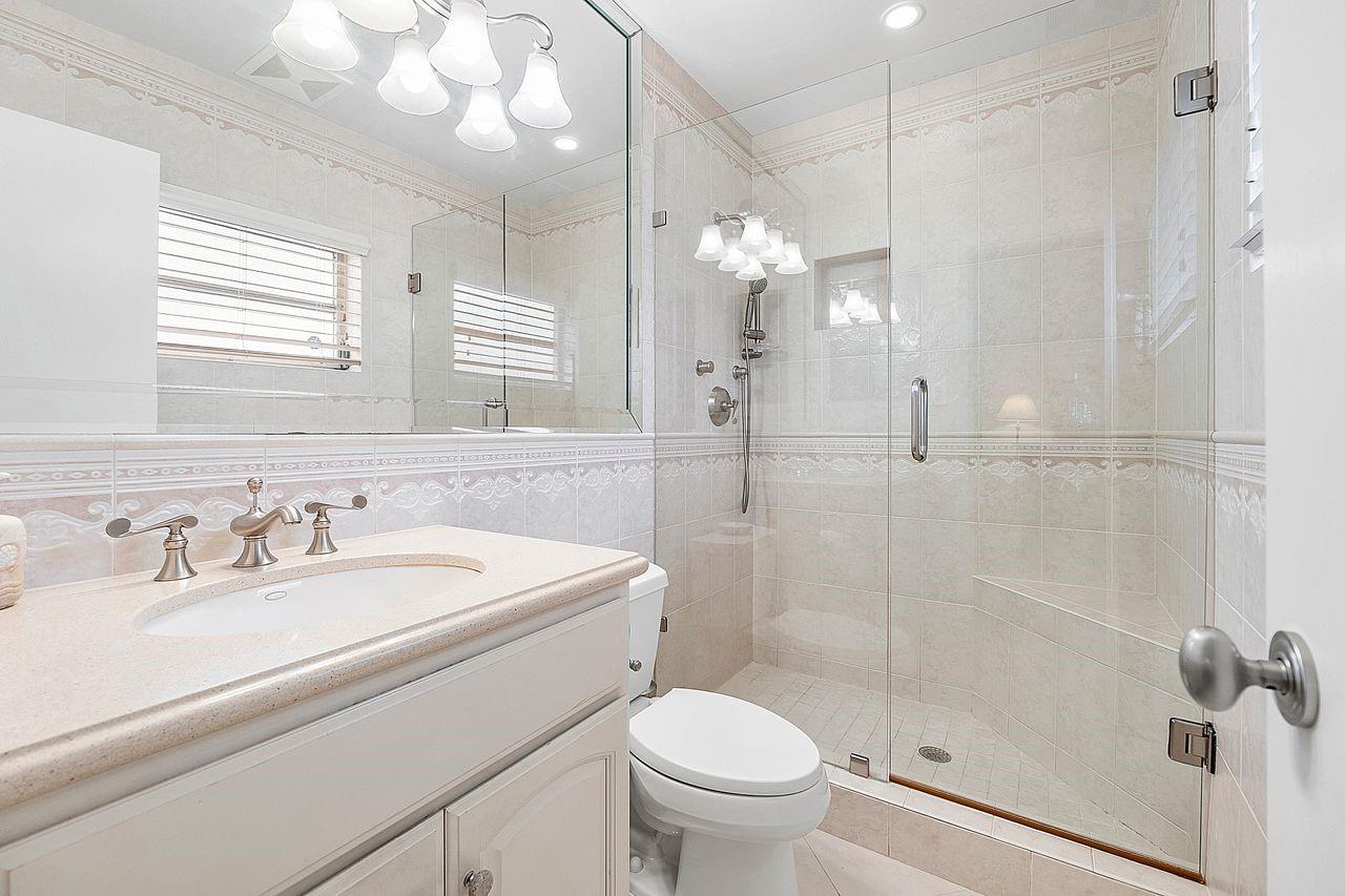 MAINLANDS 10 OF TAMARAC LAKE - Residential