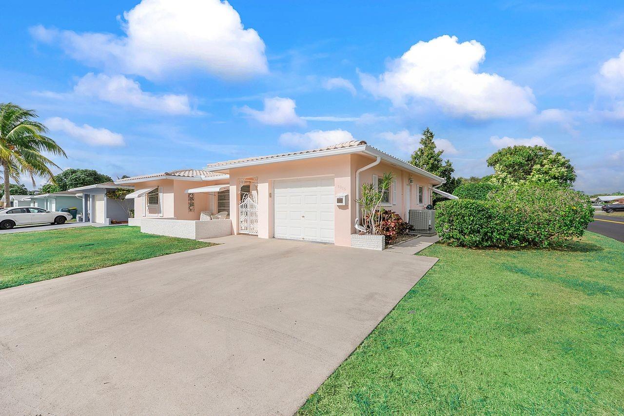 MAINLANDS 10 OF TAMARAC LAKE - Residential