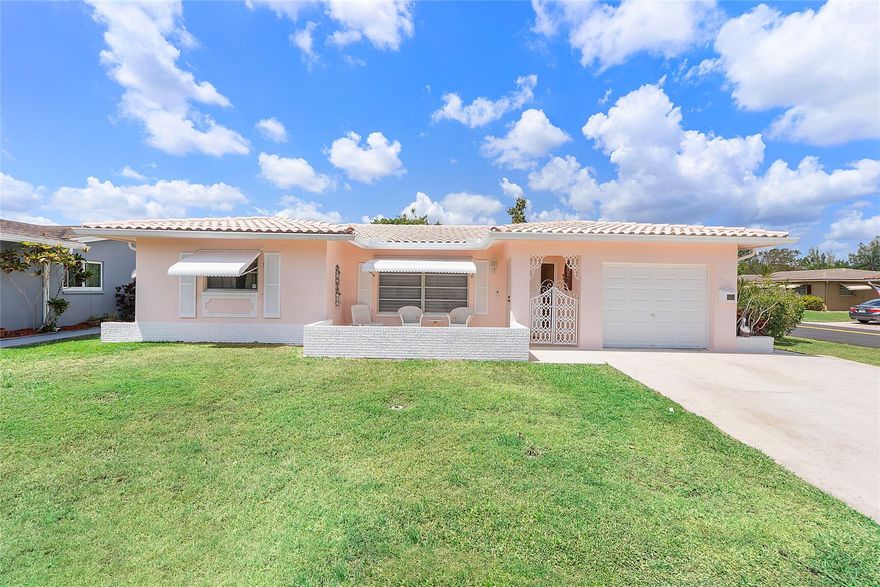 !!! JUST R E D U C E D !!! A MASTERPIECE in ALL AGES MAINLANDS 10, LOCATED on a LARGE CORNER LOT! BEAUTIFUL 2-BEDROOM, 2-BATH EXPANDED WESTECHESTER MODEL with a 30-ft. FAMILY ROOM that offers the potential to CONVERT to a 3rd BEDROOM. This FLOORPLAN is PERFECT for ENTERTAINING, with an INCREDIBLE REMODELED KITCHEN FEATURING MODERN GRANITE COUNTERS, S/S APPLIANCES, and ADDITIONAL CABINETRY for extra storage. There is ILE THROUGHOUT the LIVING AREA and BOTH BATHROOMS are tastefully REMODELED TOO! MAINLANDS 10 is PET-FRIENDLY, and you can ENJOY the BENEFITS of a COMMUNITY POOL and CLUBHOUSE, plus a PICNINC AREA with BBQ GRILLS. A WONDERFUL OPPORTUNITY to OWN in a DESIRABLE COMMUNITY, not far from WATER'S EDGE PARK with a SPLASH-PAD, PLAYGROUND, SAND VOLLEYBALL, BASKETBALL, FISHING, and MORE!