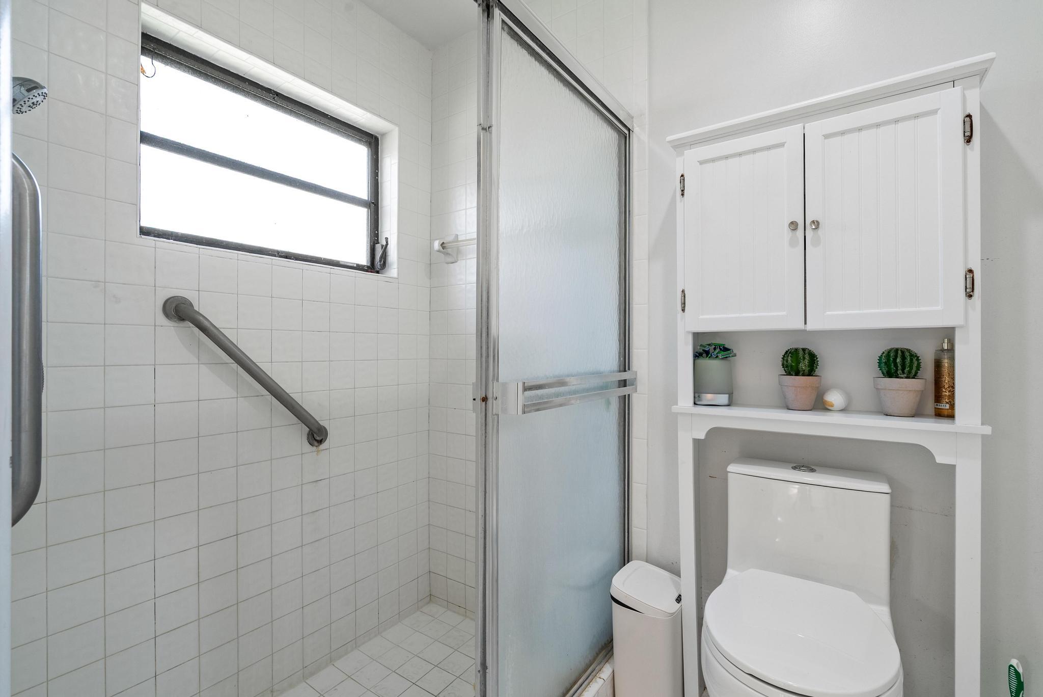 WINDWARD PALM BEACH - Residential