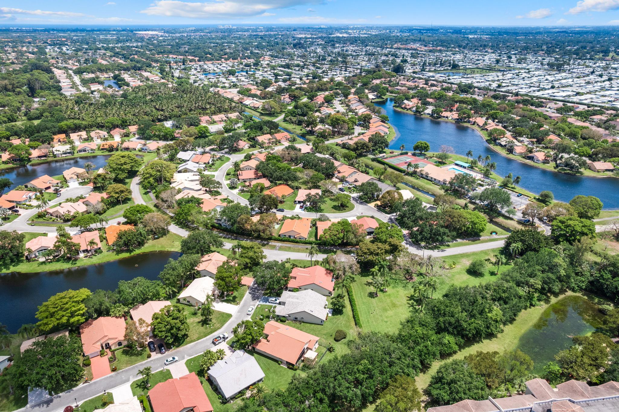 WINDWARD PALM BEACH - Residential