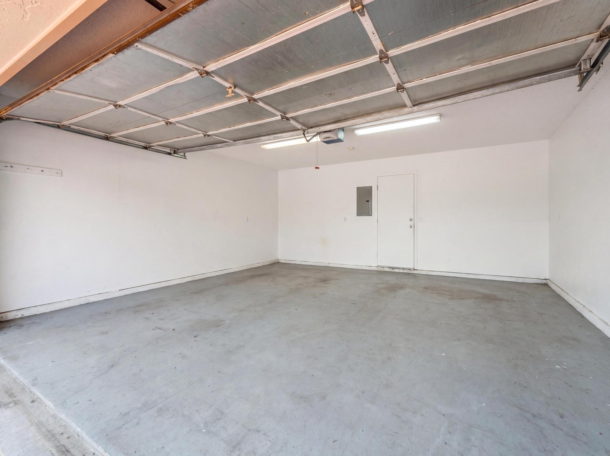 WINDWARD PALM BEACH - Residential