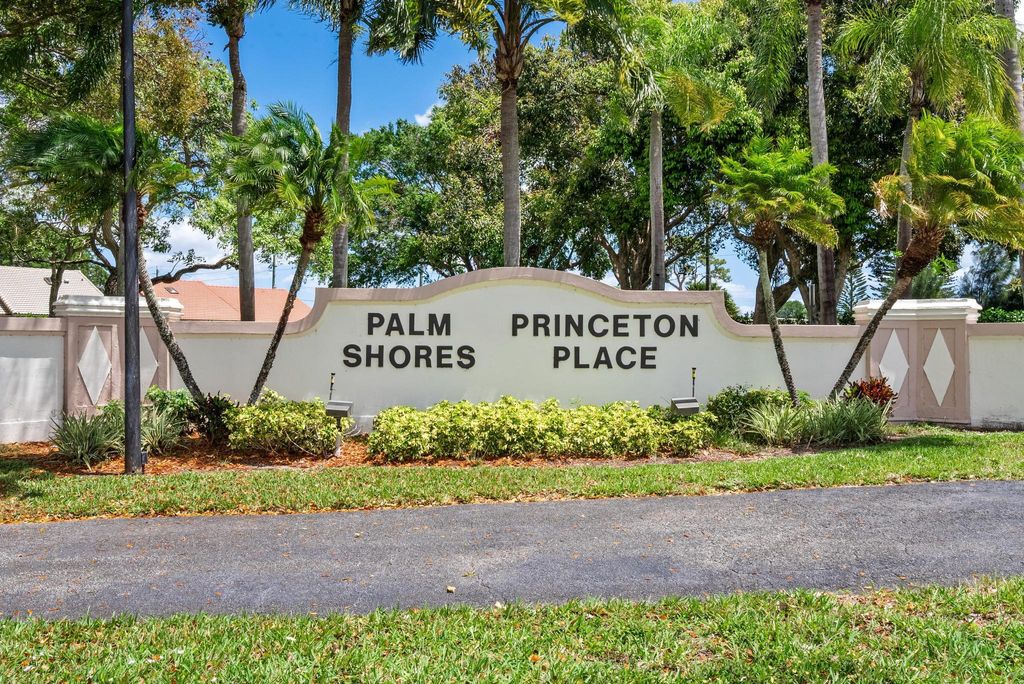 Photo of 8521 Leeway Lane, Boynton Beach, FL 33436 (MLS # B26019217)