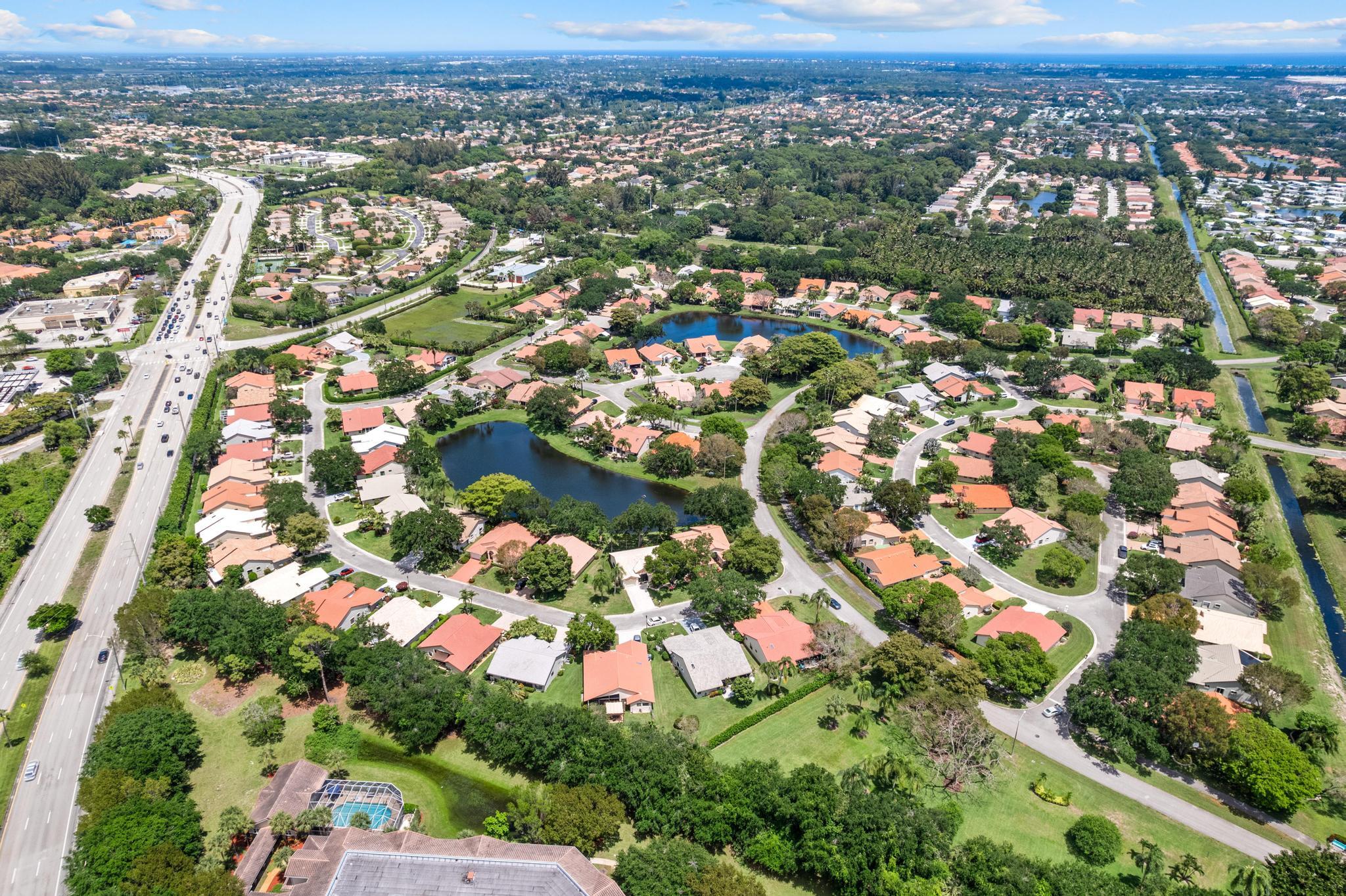 WINDWARD PALM BEACH - Residential