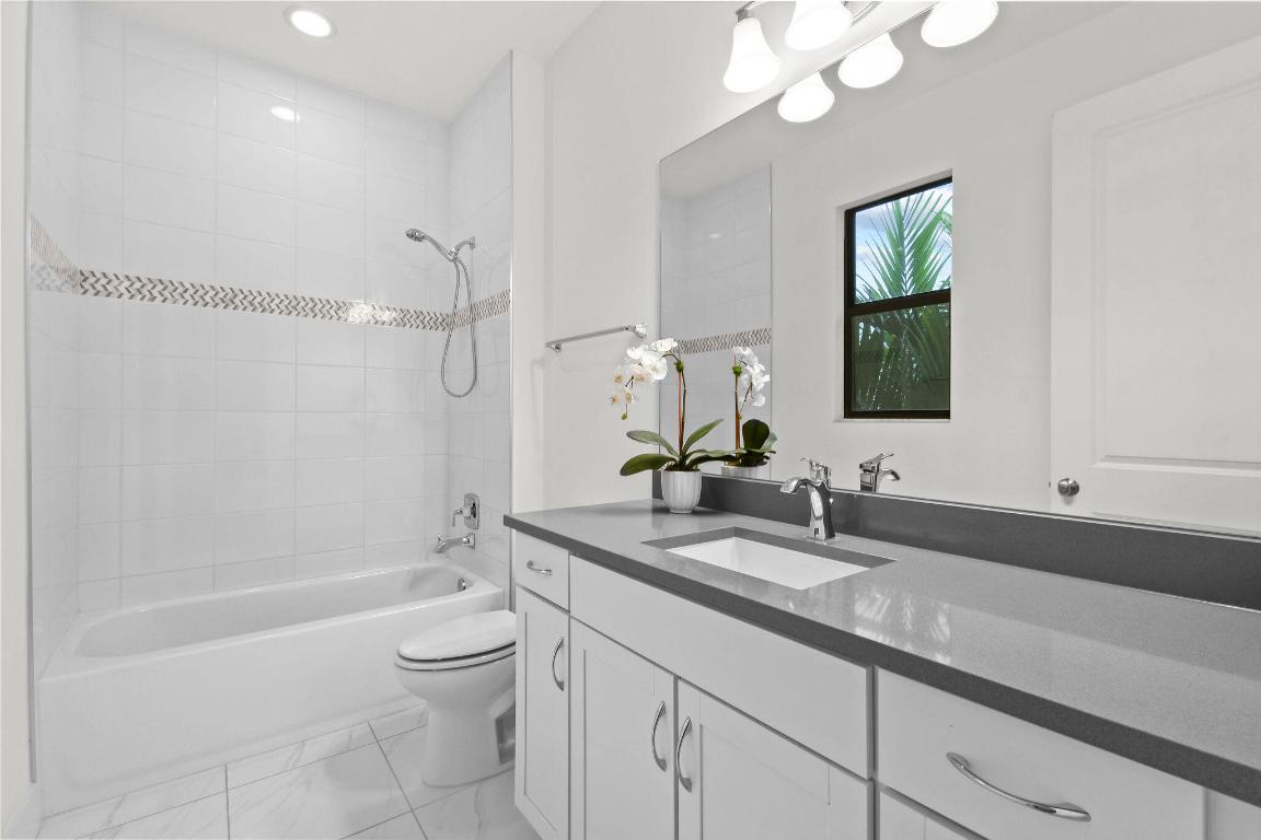 ALTON NEIGHBORHOOD - Residential