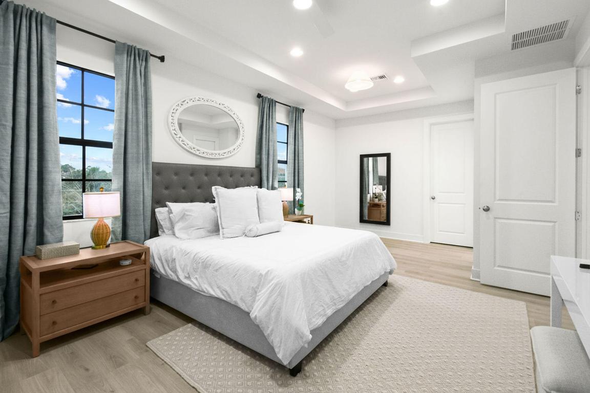 ALTON NEIGHBORHOOD - Residential