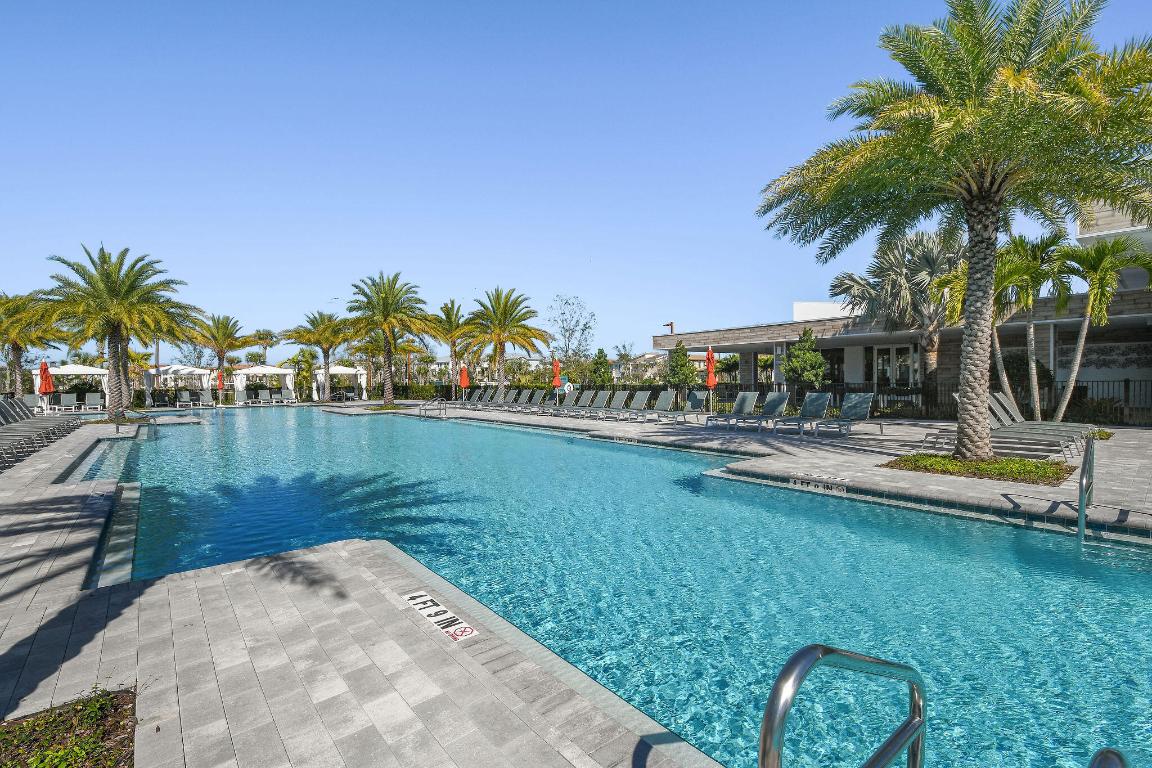 ALTON NEIGHBORHOOD - Residential