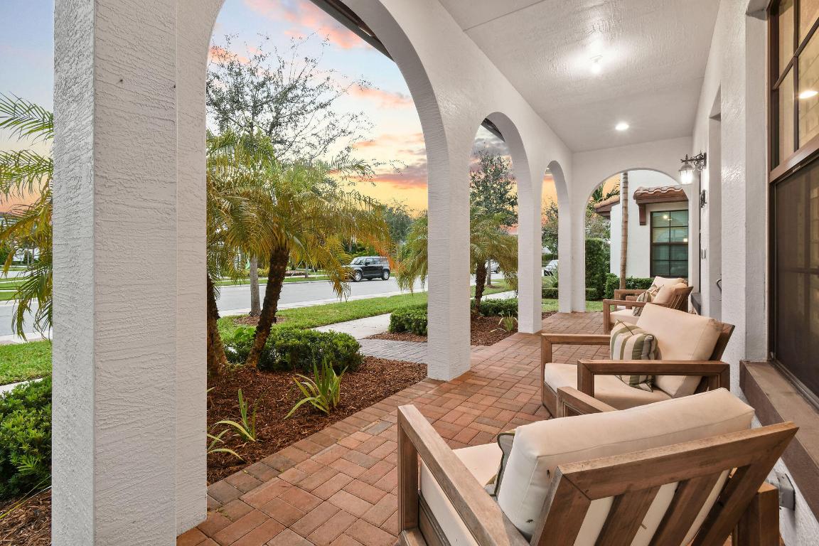 ALTON NEIGHBORHOOD - Residential