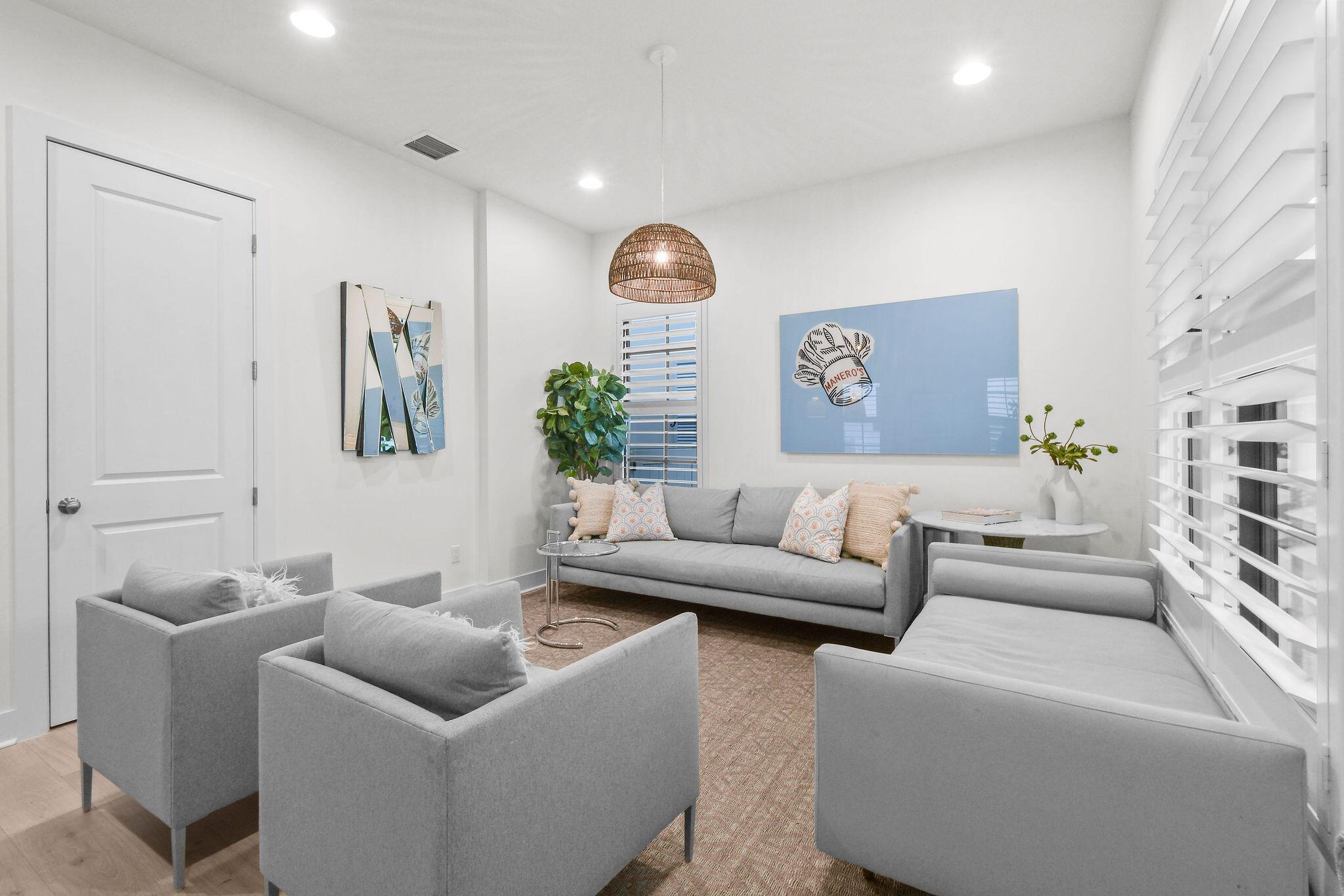 ALTON NEIGHBORHOOD - Residential