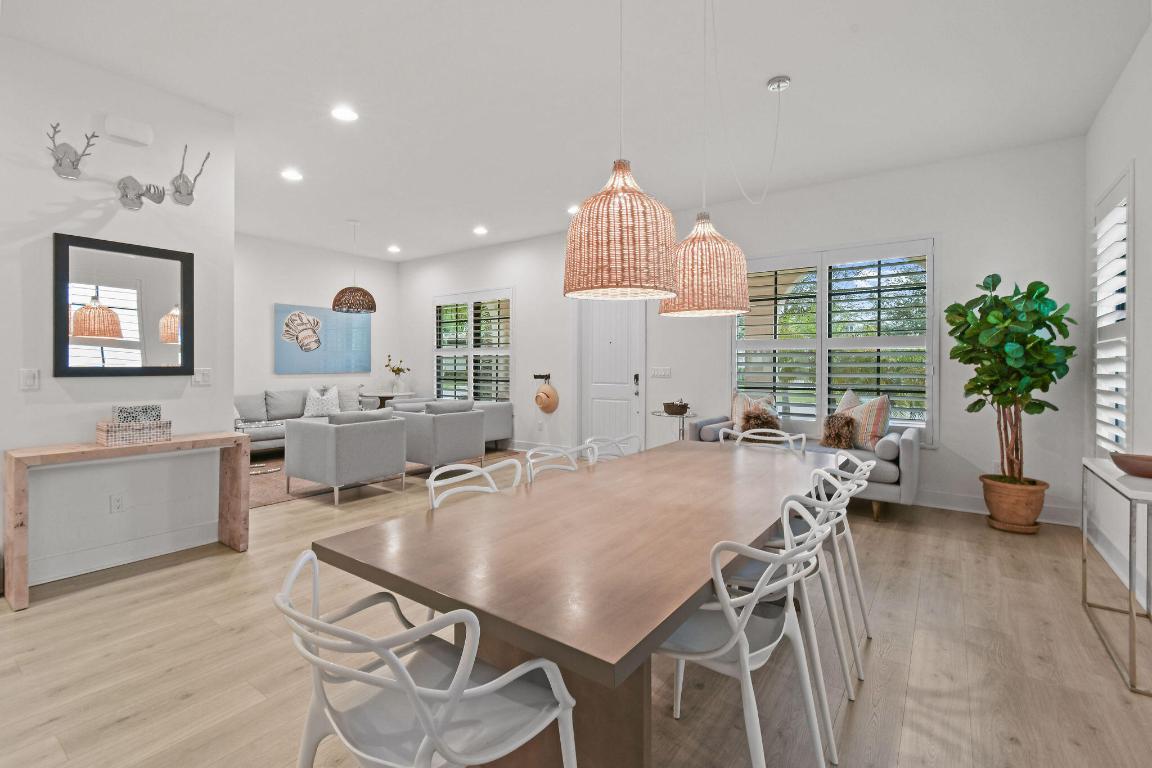 ALTON NEIGHBORHOOD - Residential