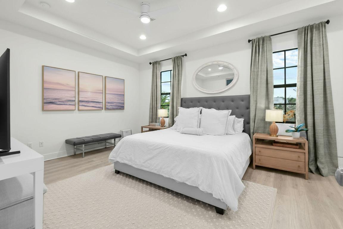 ALTON NEIGHBORHOOD - Residential