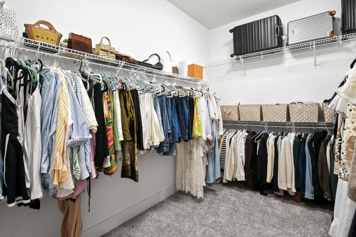 ALTON NEIGHBORHOOD - Residential