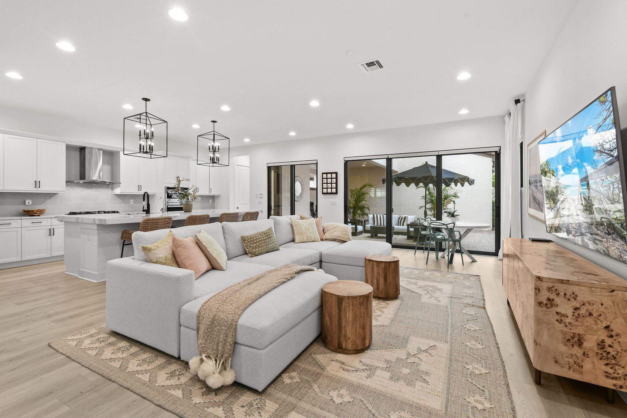 ALTON NEIGHBORHOOD - Residential