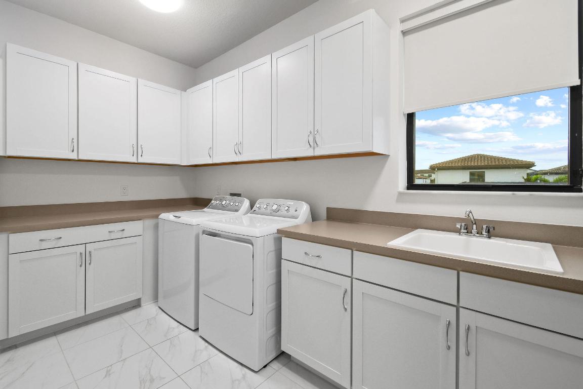 ALTON NEIGHBORHOOD - Residential