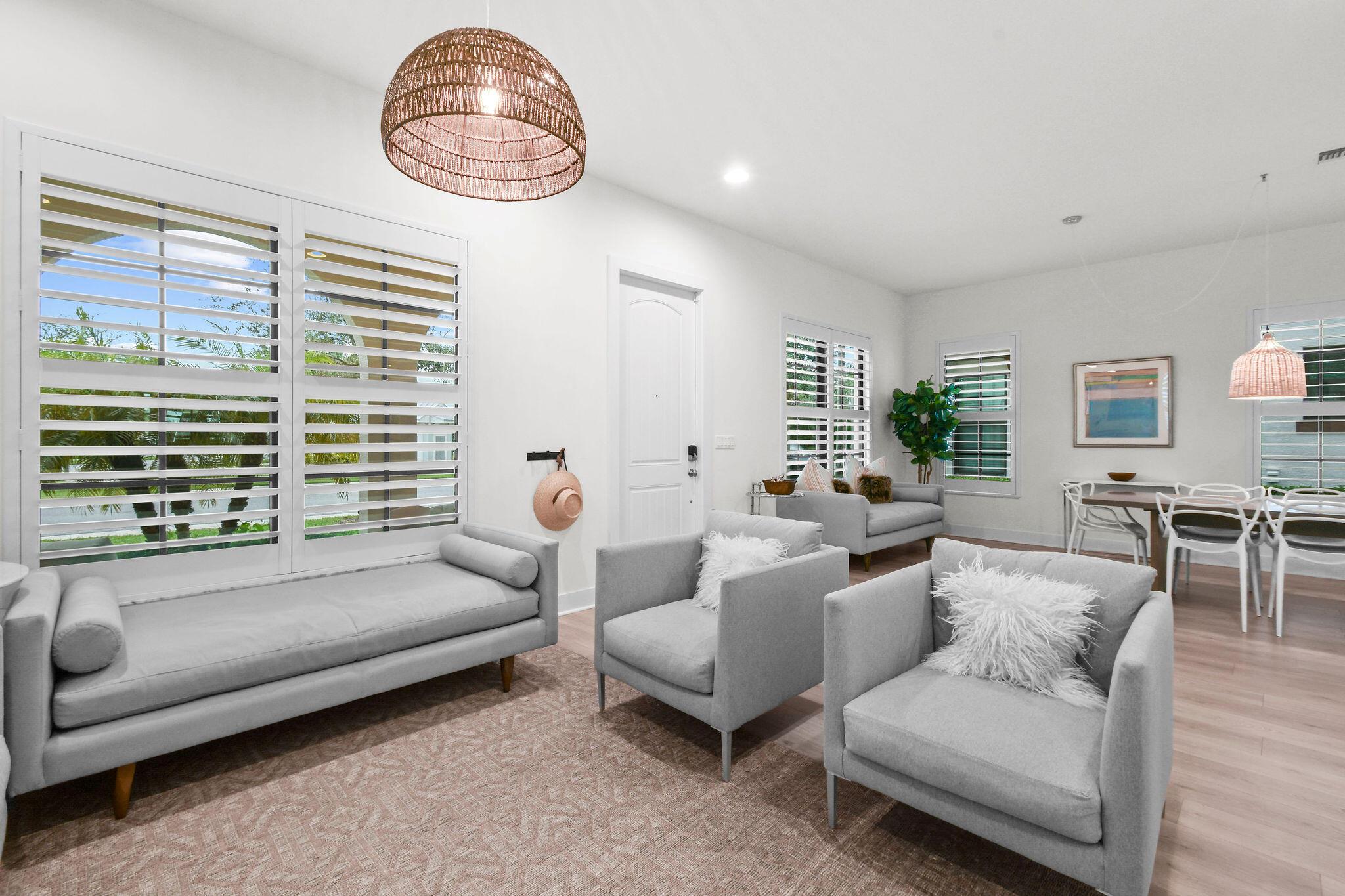 ALTON NEIGHBORHOOD - Residential