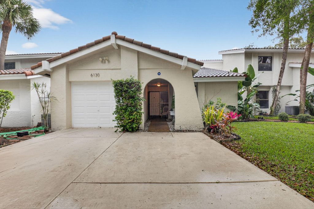 Photo of 6130 Aloma Lane, Boca Raton, FL 33433 (MLS # B26004627)