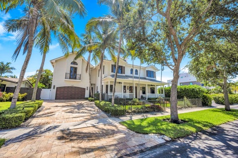 Photo of 1958 Harbourview Drive, Fort Lauderdale, FL 33316 (MLS # B26047141)