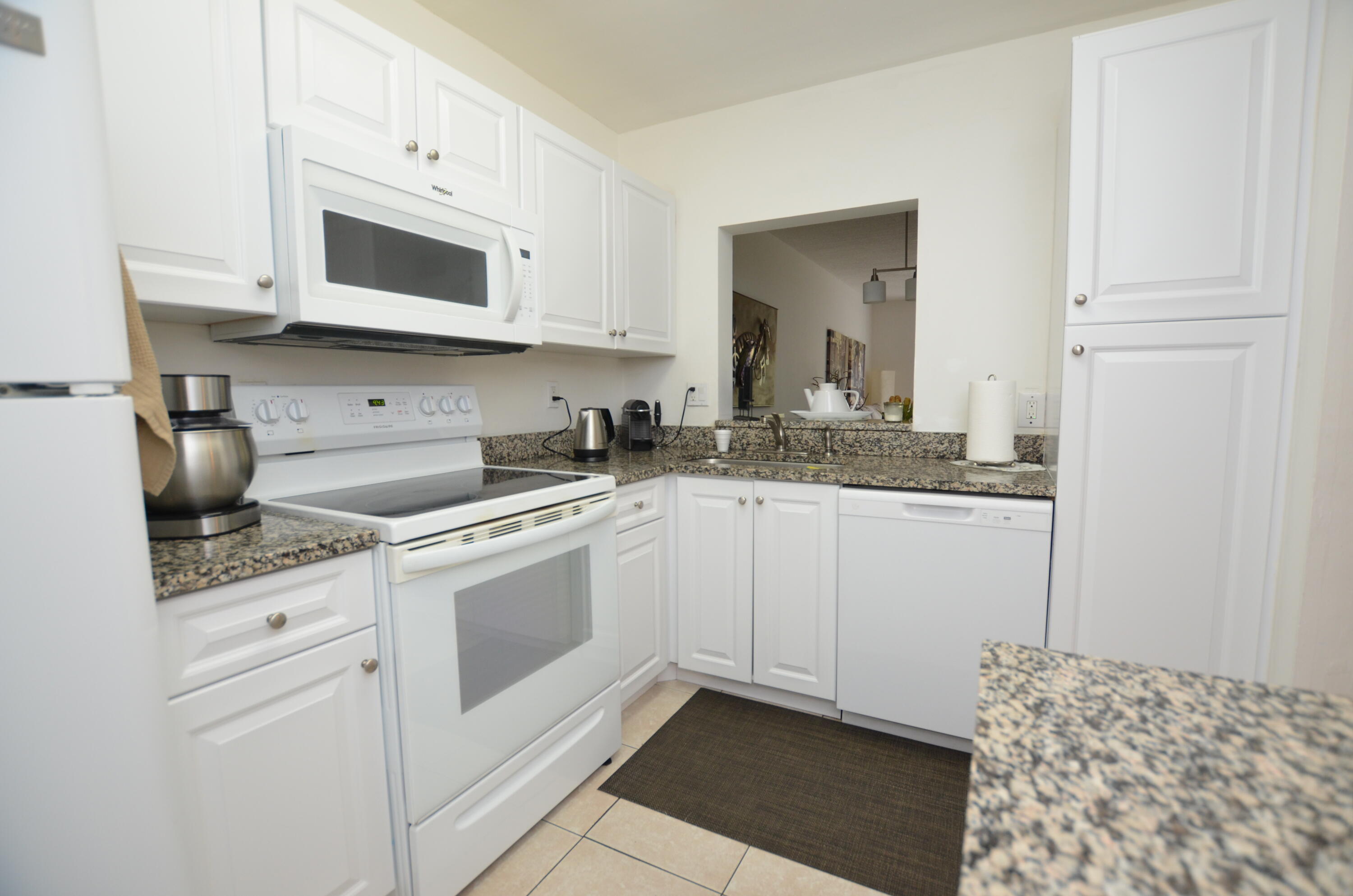 6649 Somerset Drive 102