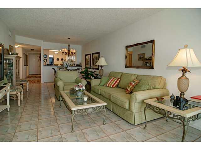 OCEAN DUNES CONDOMINIUM - Residential